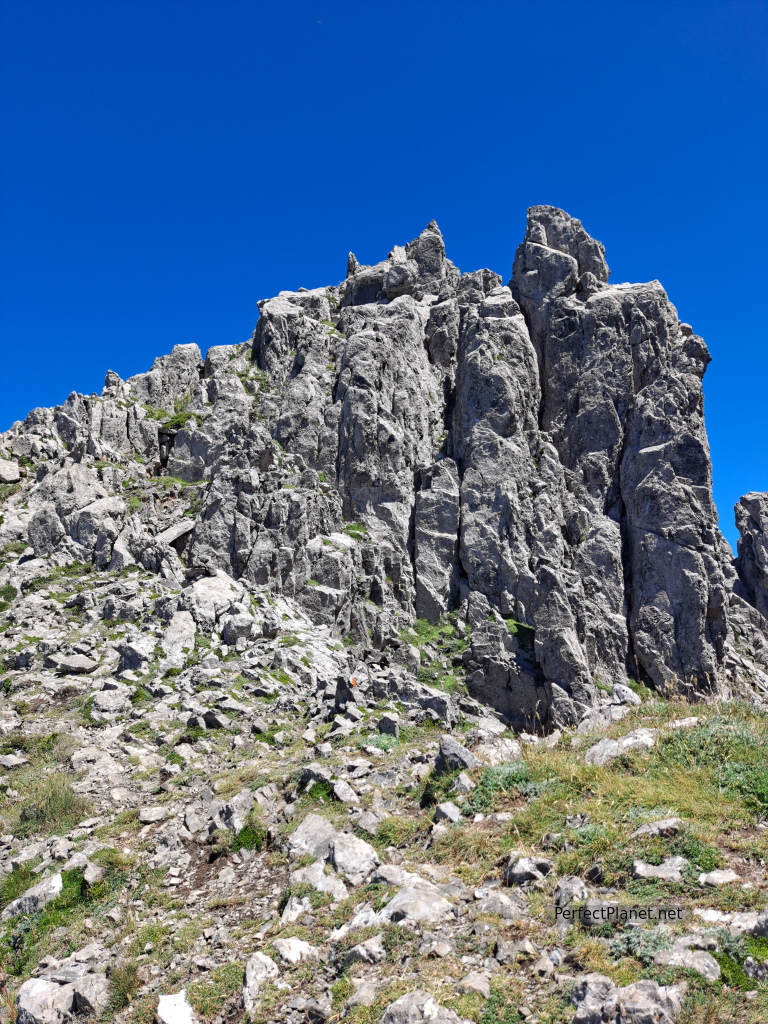 Peña de la Cruz peak