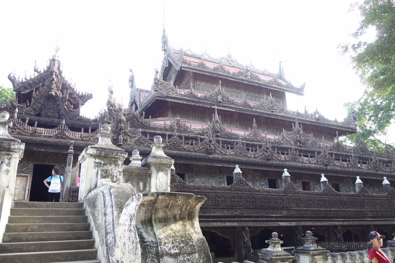 Shwenandaw Kyaung Monastery 