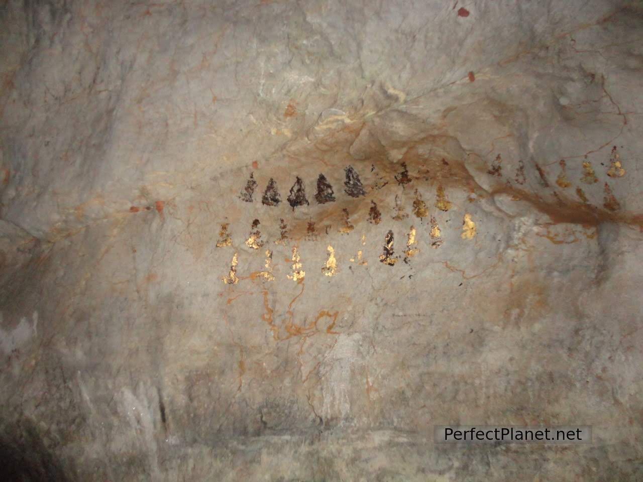 Pak Ou Caves