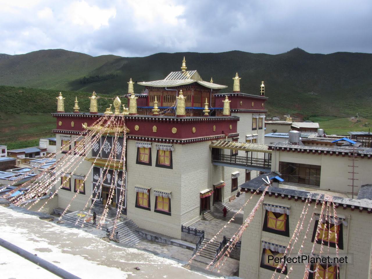 Monasterio Tibetano de Ganden Sumtseling